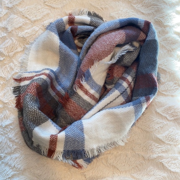Plaid Infiniti Scarf - Picture 1 of 1